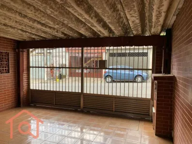 Casa com 2 Quartos para alugar, 98m² no Vila Nogueira, Diadema