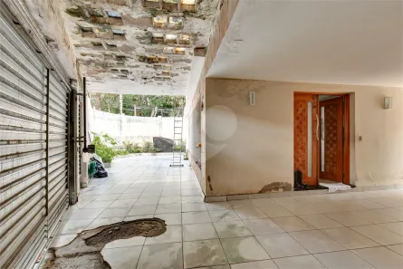 Sobrado com 4 Quartos à venda, 212m² no Granja Julieta, São Paulo