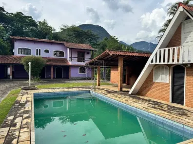 Casa de Condomínio com 4 Quartos à venda, 409m² no Caneca Fina, Guapimirim