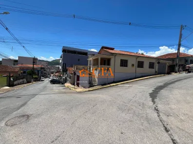 Casa com 3 Quartos à venda, 288m² no Camanducaia, Camanducaia