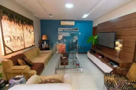 Casa com 3 Quartos à venda, 300m² no Vital Brazil, Niterói