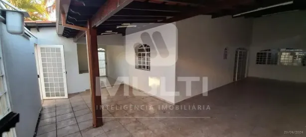 Casa com 3 Quartos para alugar, 180m² no Tabajaras, Uberlândia