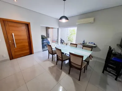 Casa com 3 Quartos à venda, 177m² no Parque Novo Mundo, Americana