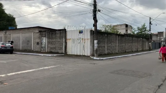 Lote/Terreno para alugar, 900m² no Jardim Limoeiro, Serra