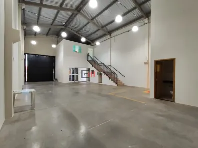 Galpão/Depósito/Armazém para alugar, 250m² no Jardim Belo Horizonte, Londrina