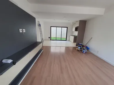 Casa de Condomínio com 4 Quartos à venda, 150m² no Parque Rincão, Cotia