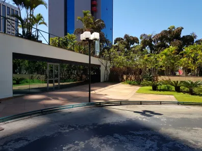 Ponto Comercial para alugar, 937m² no Asa Norte, Brasília