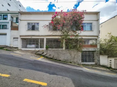Casa com 4 Quartos à venda, 332m² no Centro, Juiz de Fora
