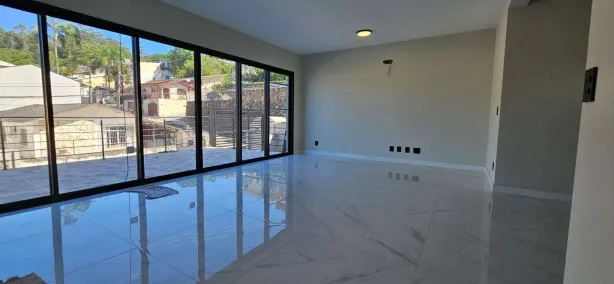Casa com 3 Quartos à venda, 184m² no Trindade, Florianópolis