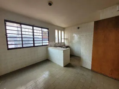 Apartamento com 2 Quartos para alugar, 70m² no Centro, Uberlândia