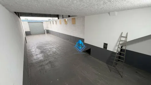 Galpão/Depósito/Armazém para alugar, 270m² no Vila Palmares, Santo André
