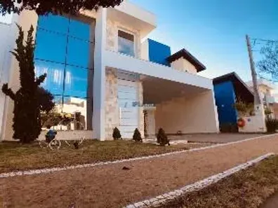Sobrado com 3 Quartos à venda, 266m² no Jardim Jockey Clube, São Carlos