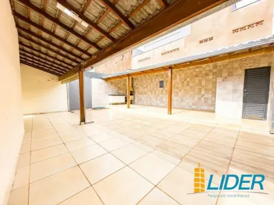 Casa com 3 Quartos à venda, 180m² no Jardim Europa, Uberlândia