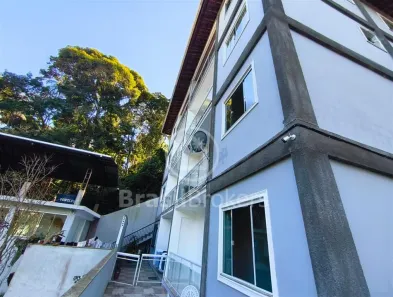 com 18 Quartos à venda, 1000m² no Santa Elisa, Nova Friburgo
