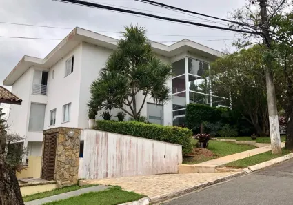 Casa de Condomínio com 5 Quartos para alugar, 1100m² no São Paulo II, Cotia