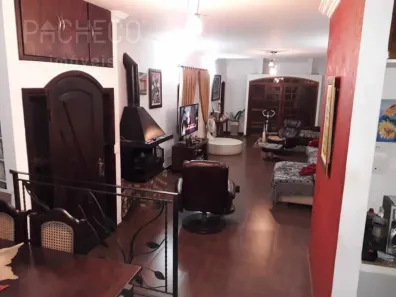 Sobrado com 3 Quartos à venda, 339m² no Vila Ipojuca, São Paulo