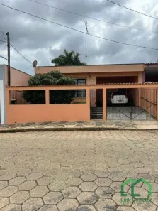 Casa com 4 Quartos à venda, 202m² no Vila Rosa, Itapetininga