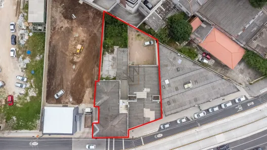 Lote/Terreno à venda, 826m² no Novo Mundo, Curitiba