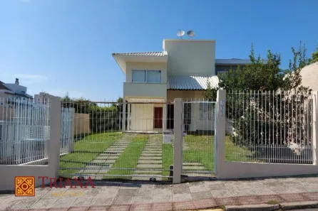 Casa com 3 Quartos para alugar, 174m² no Coqueiros, Florianópolis