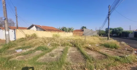 Lote/Terreno à venda, 147m² no Jardim Roberto Selmi Dei, Araraquara