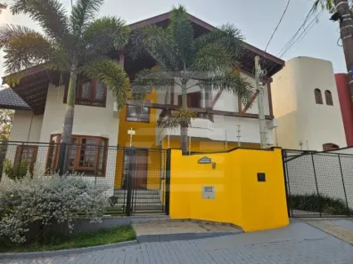 Casa com 3 Quartos à venda, 334m² no Cidade Universitária, Campinas