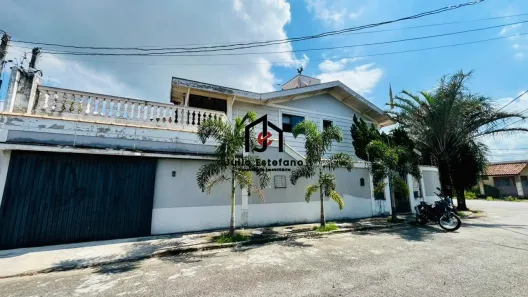 Sobrado com 3 Quartos à venda, 182m² no Jardim das Bandeiras, Taubaté