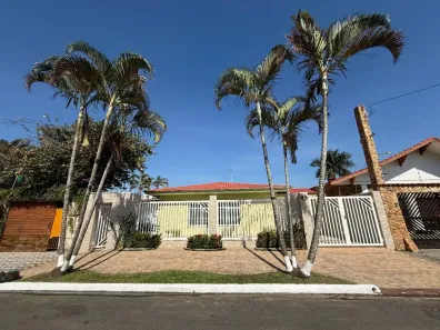 Casa com 3 Quartos à venda, 350m² no Flórida, Praia Grande