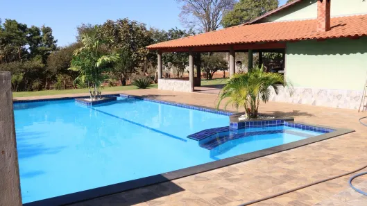 Fazenda/Sítio com 3 Quartos à venda, 12000m² no Jardim Nova Esperança, Goiânia