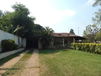 Fazenda/Sítio com 3 Quartos à venda, 442m² no Loteamento Dinorá Rosa, Sorocaba