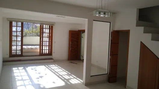Casa com 3 Quartos à venda, 230m² no Indianópolis, São Paulo