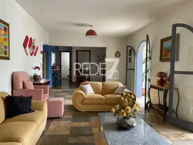 Sobrado com 3 Quartos à venda, 432m² no Vila Nogueira, Campinas