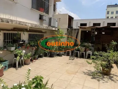 Casa com 10 Quartos à venda, 400m² no Vila Isabel, Rio de Janeiro