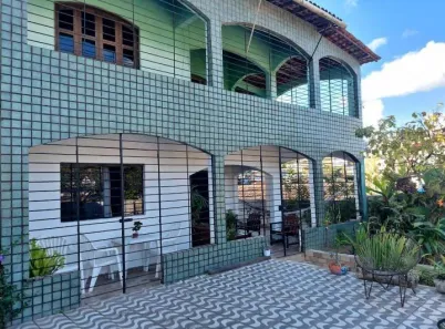 Casa com 6 Quartos à venda, 250m² no Várzea, Recife