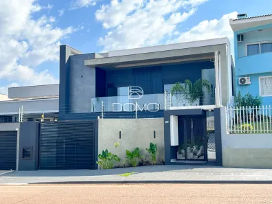 Sobrado com 4 Quartos à venda, 332m² no Região do Lago, Cascavel