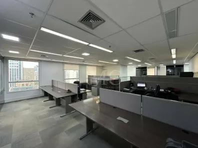 Sala Comercial para alugar, 212m² no Vila Olímpia, São Paulo