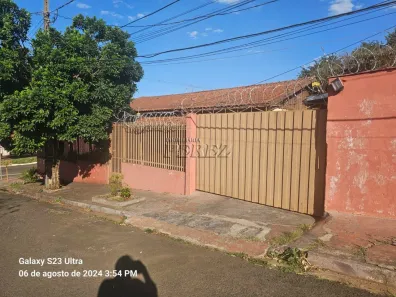 Casa com 3 Quartos à venda, 337m² no Jardim Indianápolis, Londrina
