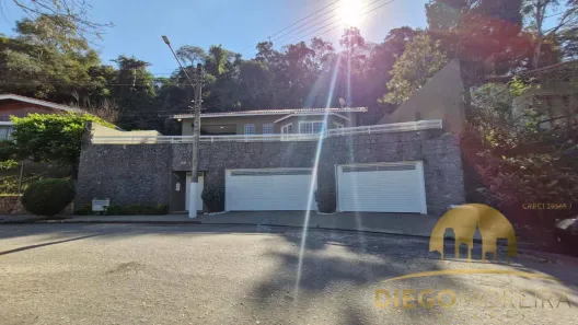 Casa com 3 Quartos à venda, 276m² no Cidade Jardim, Mairiporã
