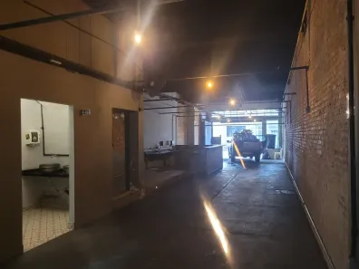 Galpão/Depósito/Armazém para alugar, 300m² no Vila Romana, São Paulo