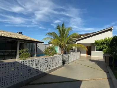 Casa de Condomínio com 3 Quartos para alugar, 240m² no Nova Esperança, Porto Velho