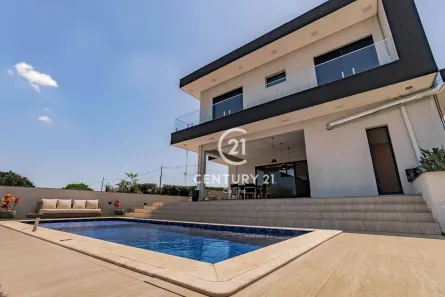 Casa de Condomínio com 3 Quartos à venda, 244m² no Ninho Verde 2, Pardinho