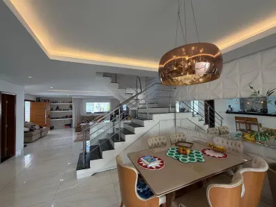 Sobrado com 3 Quartos à venda, 240m² no Goiânia 2, Goiânia