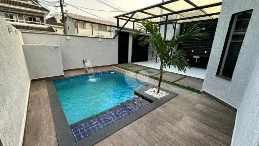 Imóvel Comercial com 4 Quartos à venda, 210m² no Vargem Pequena, Rio de Janeiro
