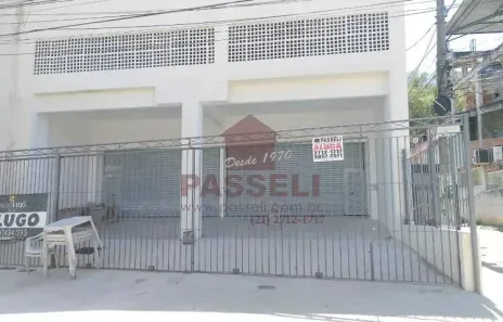Ponto Comercial para alugar, 400m² no Vila Três, São Gonçalo