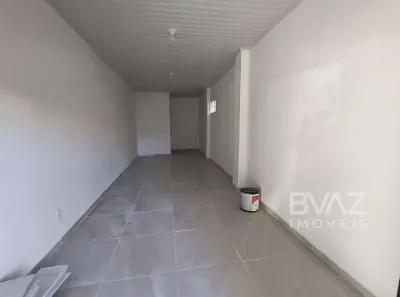 Ponto Comercial para alugar, 50m² no São Cristóvão, Cabo Frio