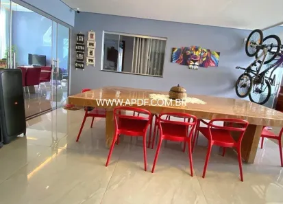 Casa com 4 Quartos à venda, 330m² no Setor Habitacional Vicente Pires, Brasília