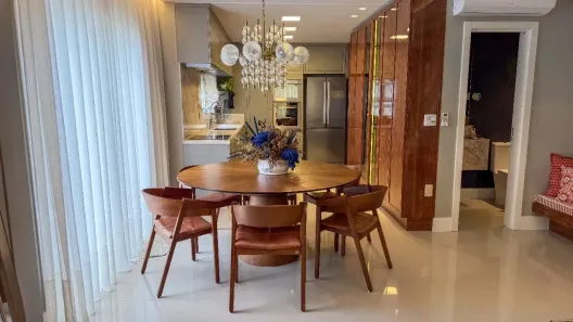 Apartamento com 4 Quartos à venda, 251m² no Meia Praia, Itapema