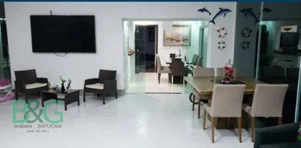 Casa de Condomínio com 3 Quartos para alugar, 450m² no Jardim Peri, São Paulo