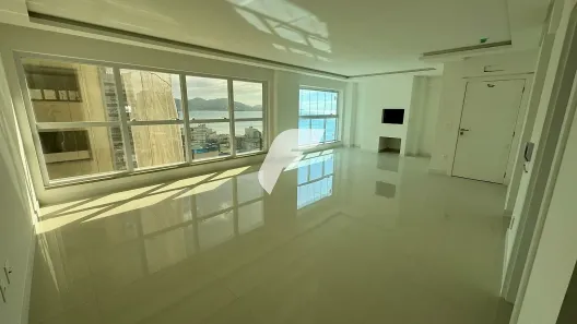 Apartamento com 4 Quartos à venda, 179m² no Meia Praia, Itapema