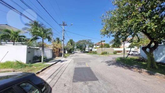 Lote/Terreno à venda, 282m² no Camboinhas, Niterói