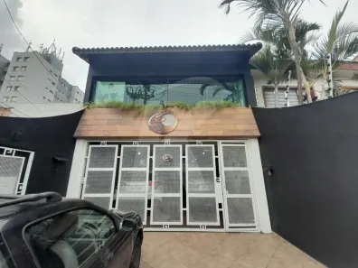 Casa com 3 Quartos para alugar, 500m² no Carandiru, São Paulo